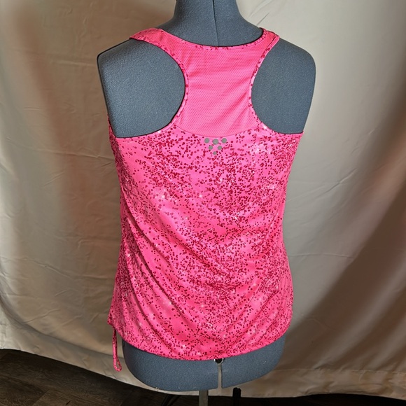 XL Athletic Tank - Picture 3 of 4